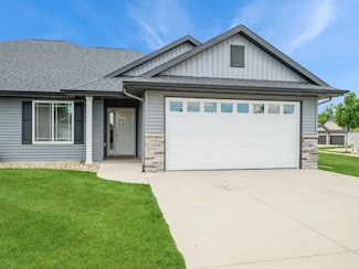 3502 Bluebird Dr SW, Cedar Rapids, IA 52404