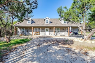 912 Ridge Dr S, Cleburne, TX 76033