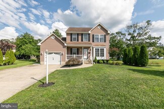 518 Pleasant St E, Hammonton, NJ 08037