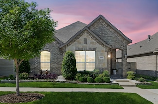 920 Plaza Ln, Argyle, TX 76226