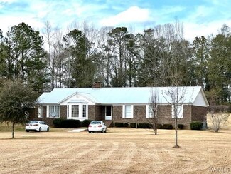 128 Forest Dr, Sweet Water, AL 36782