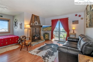301 Pinnacle Inn Rd Unit 1301, Beech Mountain, NC 28604