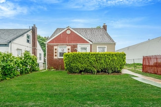 296 Chester St, Uniondale, NY 11553