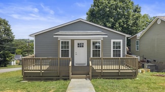 511 N A St, Lenoir City, TN 37771