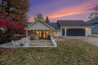 194 Michigan 75, Boyne City, MI 49712