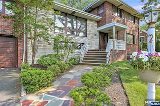 379 Mauro Rd, Englewood Cliffs, NJ 07632
