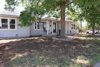 700 NE 2nd St, Andrews, TX 79714