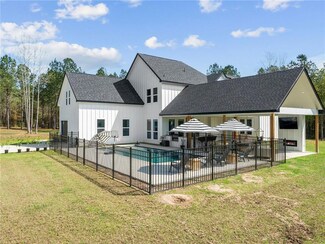 28000 Burlwood Place W, Abita Springs, LA 70420