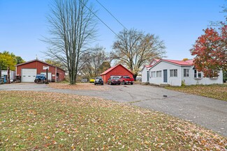 115 E 120th St, Grant, MI 49327
