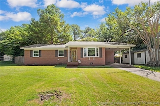 6425 Freeport Rd, Fayetteville, NC 28303