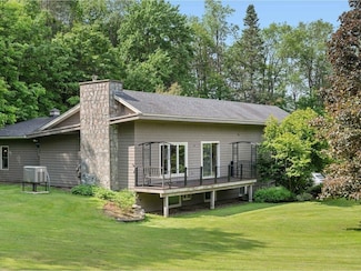70 Overlook Dr, Northfield, VT 05663