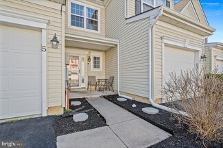5 Harrowgate Dr, Smyrna, DE 19977
