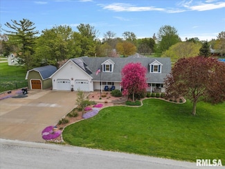 301 N Alta St, Ashland, IL 62612