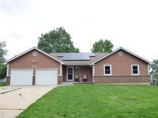 520 N Jefferson St, Raymore, MO 64083