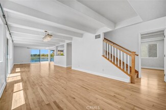6 Canal Cir, Newport Beach, CA 92663