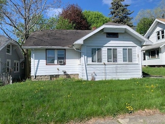 733 Cadillac St, Flint, MI 48504