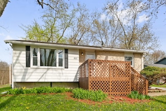 807 Blackhawk Dr, University Park, IL 60484