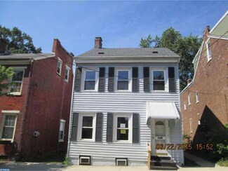 117 Chestnut St, Pottstown, PA 19464