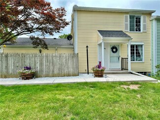 40 Greenway Blvd, Churchville, NY 14428