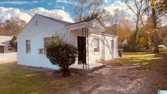 1529 Meadow Ct, Birmingham, AL 35228