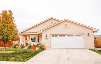 723 Edna Ln, Pueblo, CO 81005