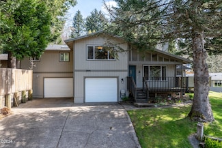 2840 NE Iler St, Newport, OR 97365