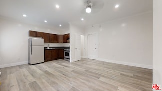 334 N Heliotrope Dr Unit 102, Los Angeles, CA 90004