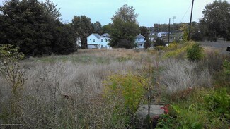 112 E Oak St, Pittston, PA 18640