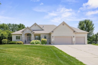 1215 W Shore Dr SW, Hutchinson, MN 55350