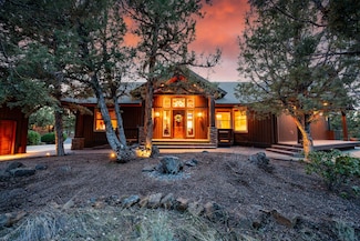 64145 Hunnell Rd, Bend, OR 97703