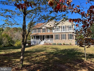 16 Kinsley Ln, Fredericksburg, VA 22406