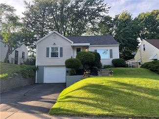 584 Falstaff Rd, Rochester, NY 14609