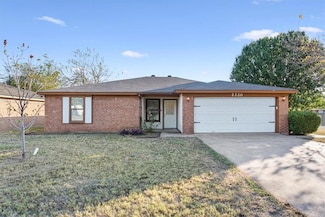 2220 Skylark Dr, Woodway, TX 76712