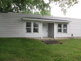118 S Apple St, Hart, MI 49420