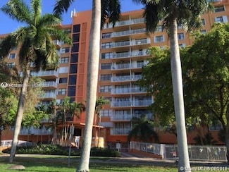 2450 NE 135th St Unit 512, North Miami, FL 33181