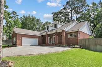 113 Inverness Dr, Montgomery, TX 77356