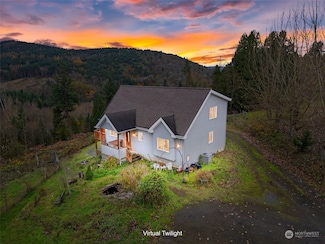103 Lady Blue Ln, Kalama, WA 98625