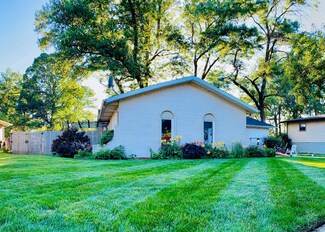 2132 Damon St, Portage, IN 46368