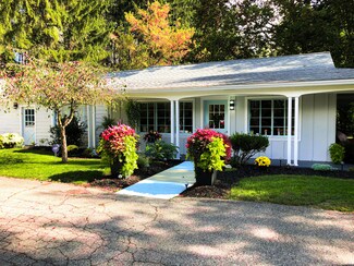 4491 S Jackson Rd, Jackson, MI 49201