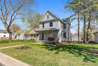 29 Van Buren Ave S, Hopkins, MN 55343