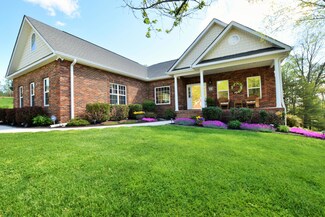 8126 Campbells Point Rd, Corryton, TN 37721