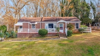 2626 White Sulphur Rd, Gainesville, GA 30501