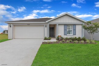 9152 Cape Cod Rd, Deland, FL 32724
