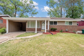 9910 Cambria Dr, Saint Louis, MO 63136