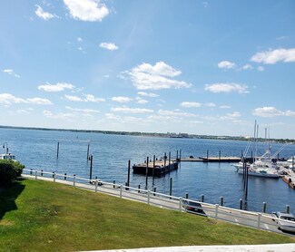 700 Shore Dr Unit 509, Fall River, MA 02721