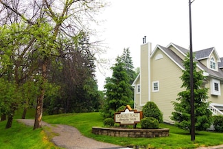 4906 Bayswater Rd, Minnetonka, MN 55345