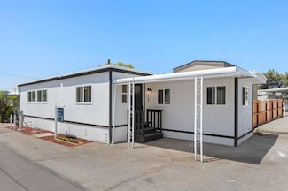 7495 Oakland Rd Unit 18, La Mesa, CA 91942