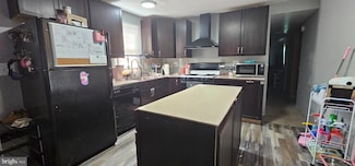 111 Cougar Cir, Lothian, MD 20711