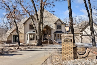 12275 Cobblestone Ln, Rosemount, MN 55068