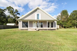 32268 Briarwood Rd, Walker, LA 70785